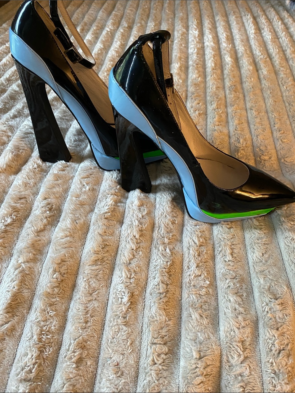 NEW - Jeffrey Campbell Patent Pointed-Toe High Heels with Light Blue Trim